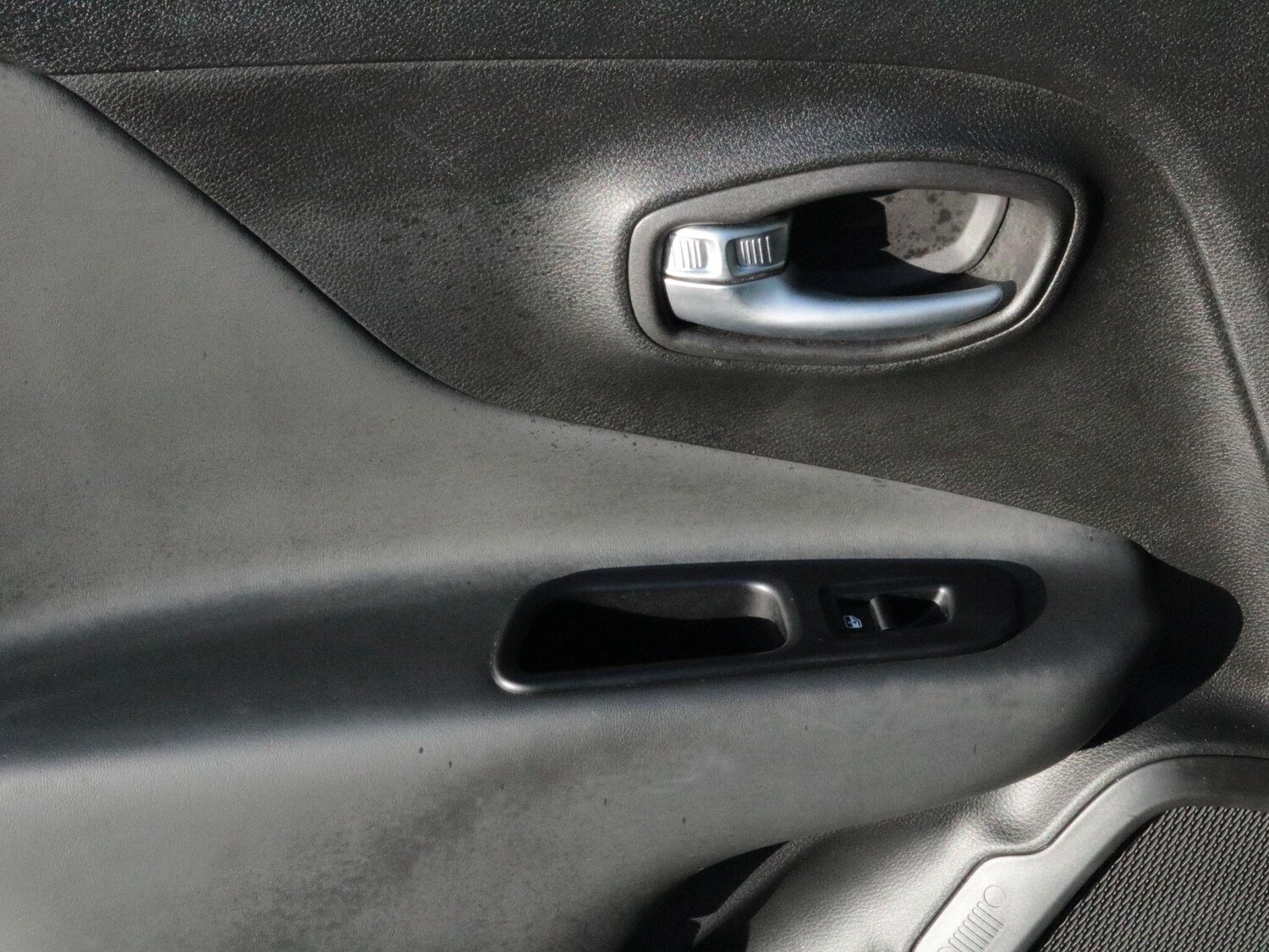 Used Jeep Renegade for sale - 77497069: Photo 28