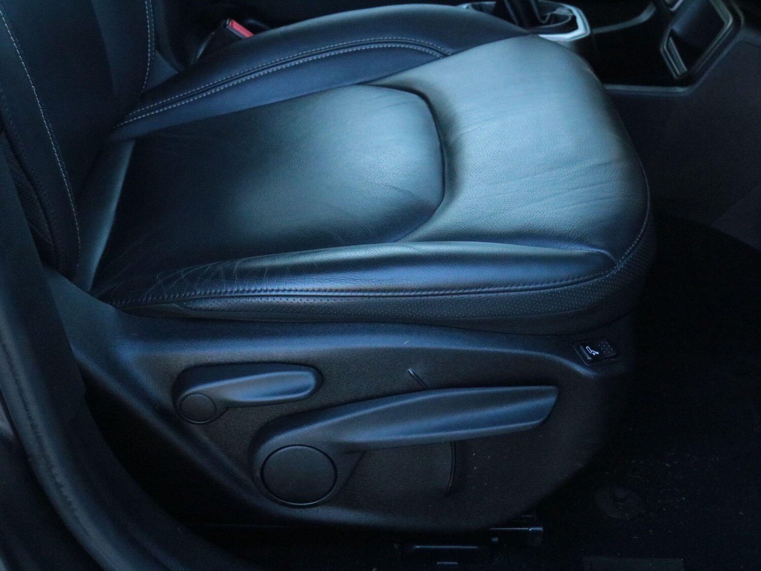 Used Jeep Renegade for sale - 77497069: Photo 30