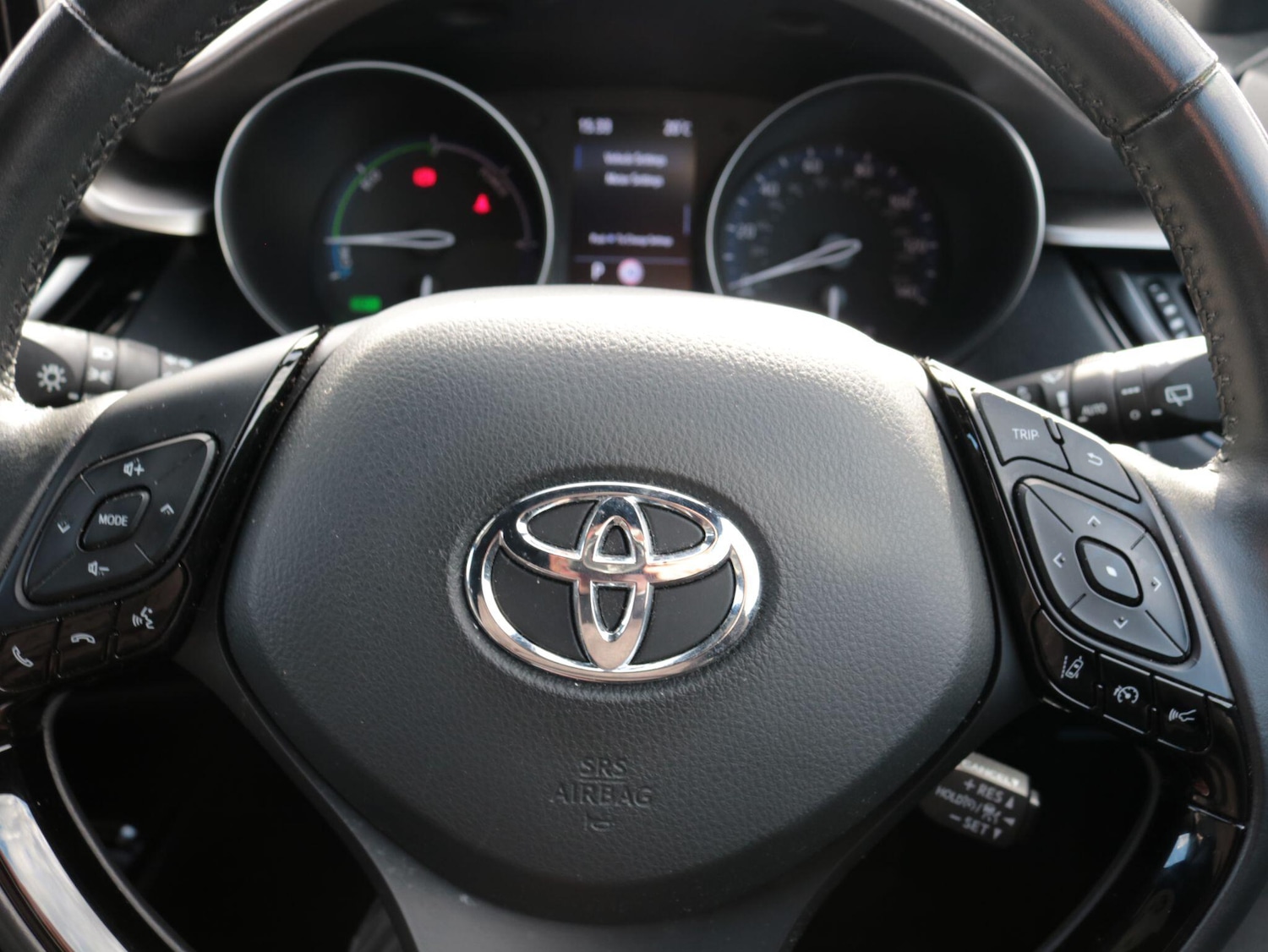 Used Toyota C-HR 2022 for sale - 76337145: Photo 17