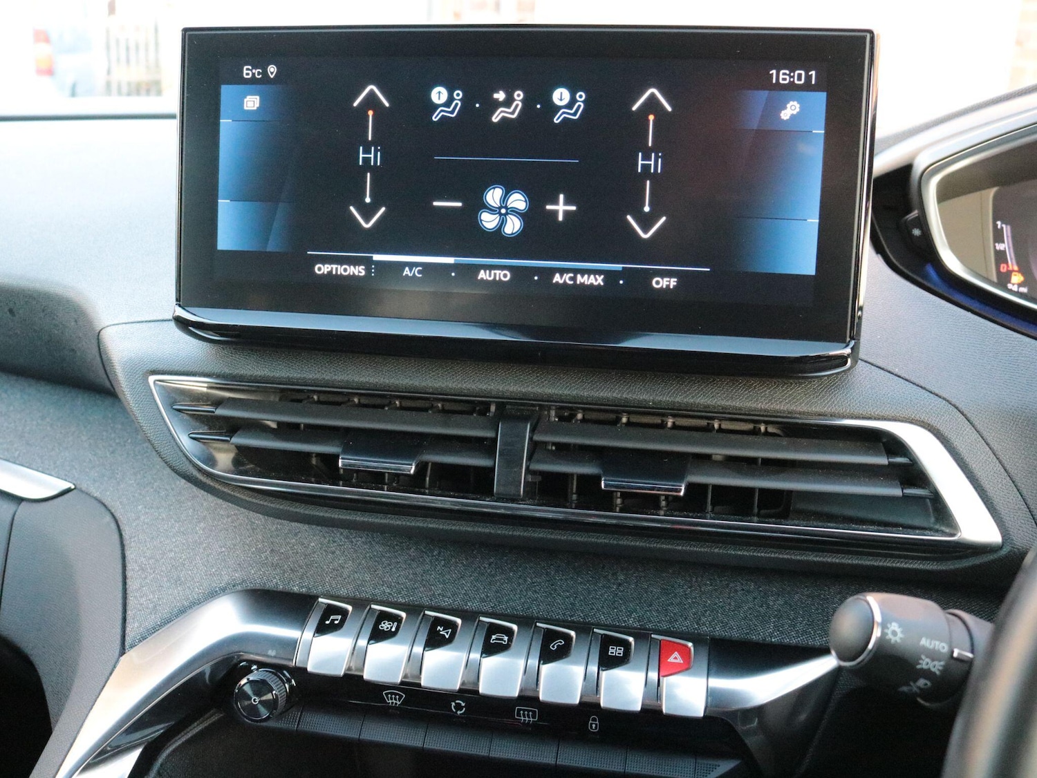 Used Peugeot 3008 2023 for sale - 76765596: Photo 20