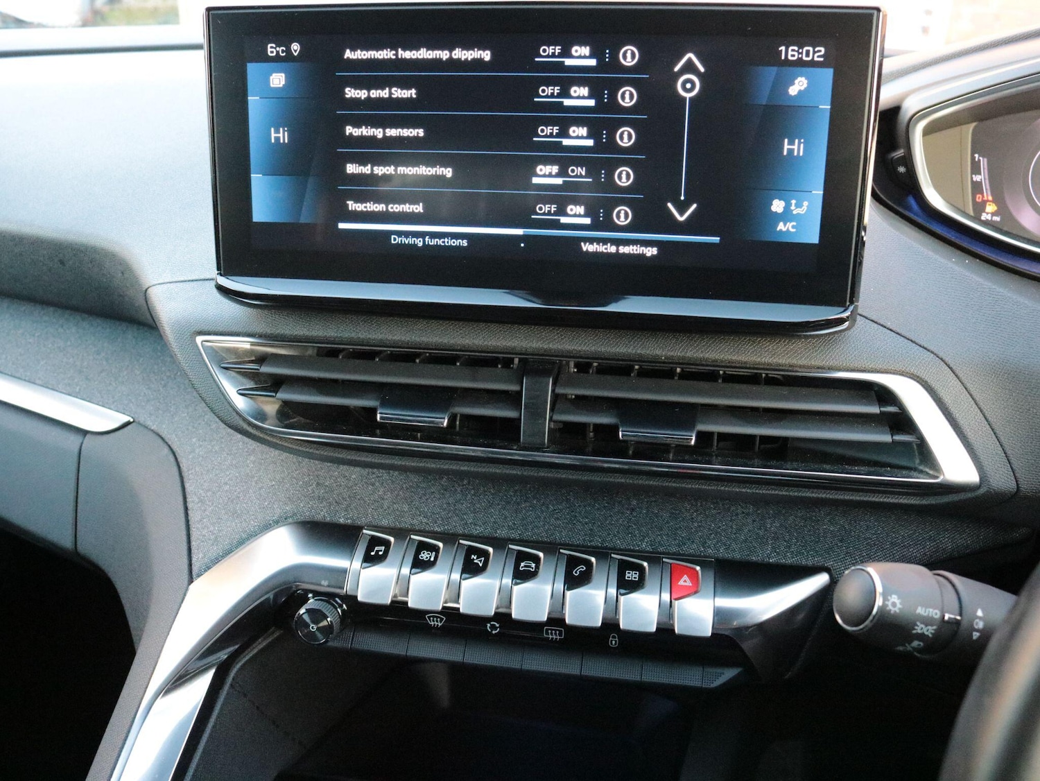 Used Peugeot 3008 2023 for sale - 76765596: Photo 21