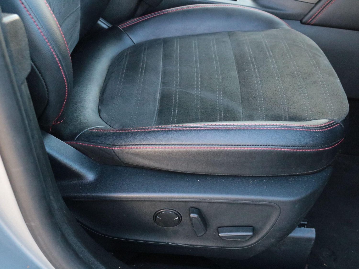 Used Ford Kuga 2023 for sale - 77109063: Photo 28