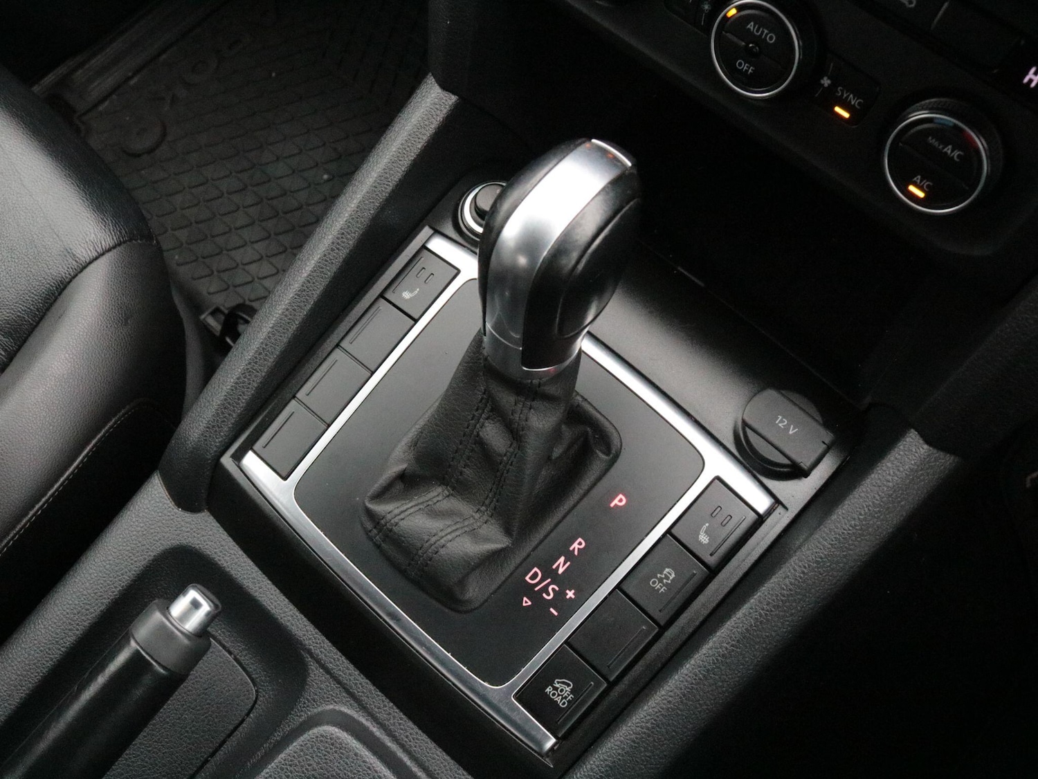 Used Volkswagen Amarok 2018 for sale - 76781125: Photo 24