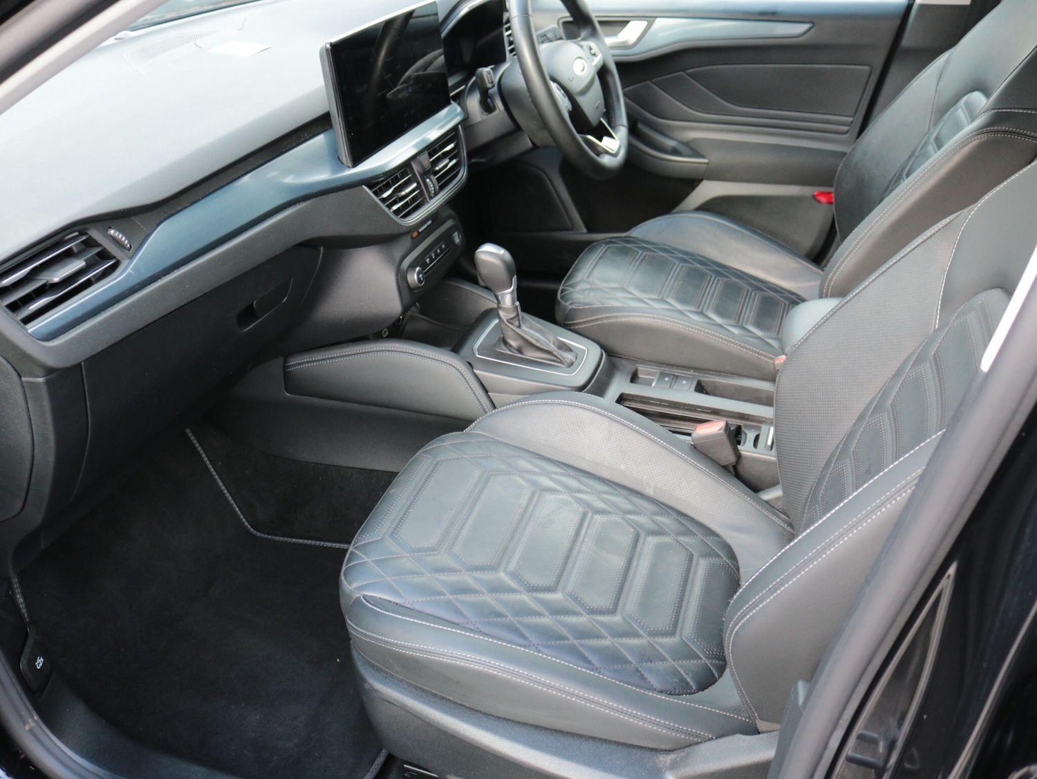 Used Ford Focus 2023 for sale - 78072169: Photo 15