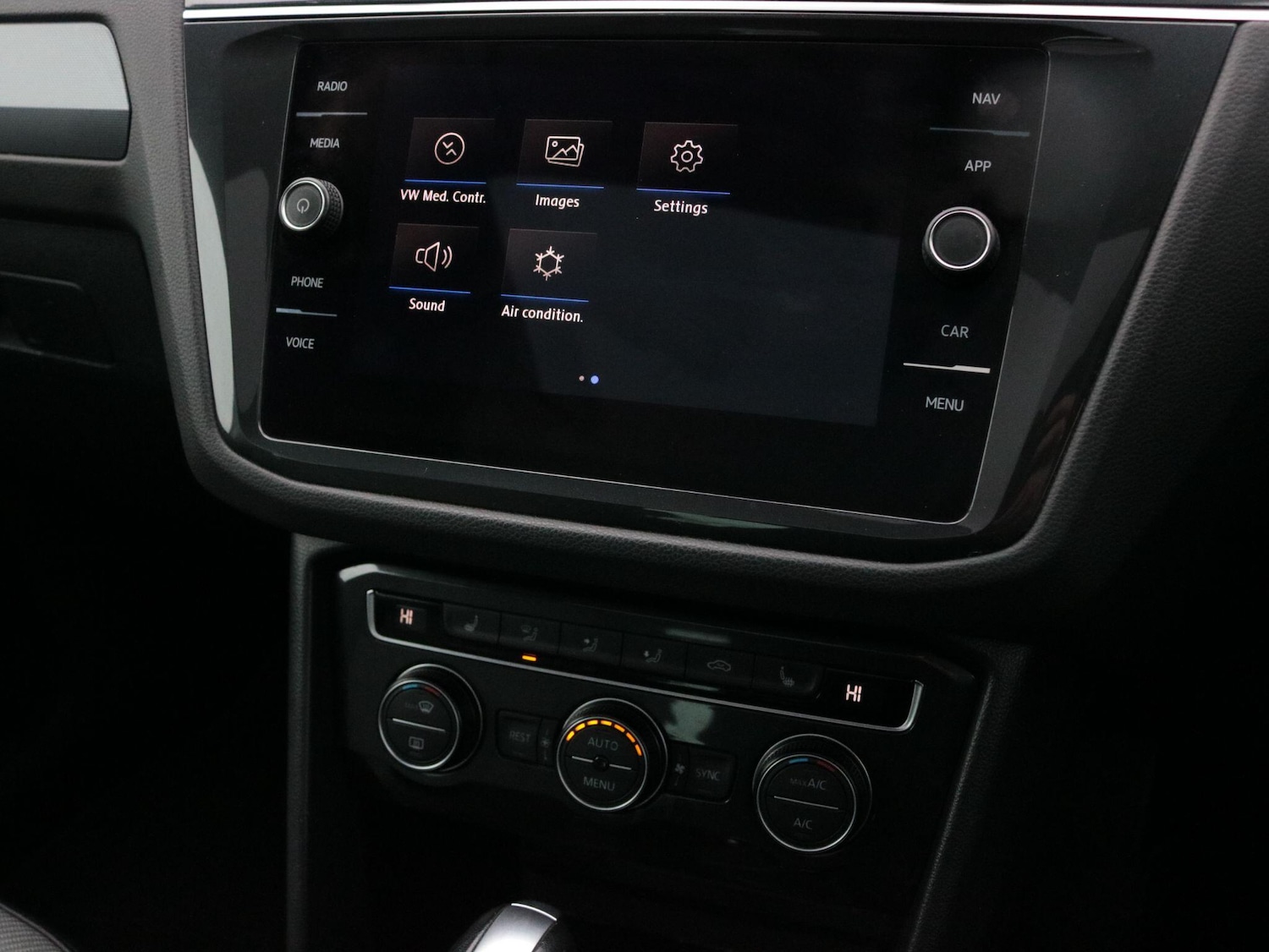 Used Volkswagen Tiguan 2020 for sale - 77109182: Photo 23