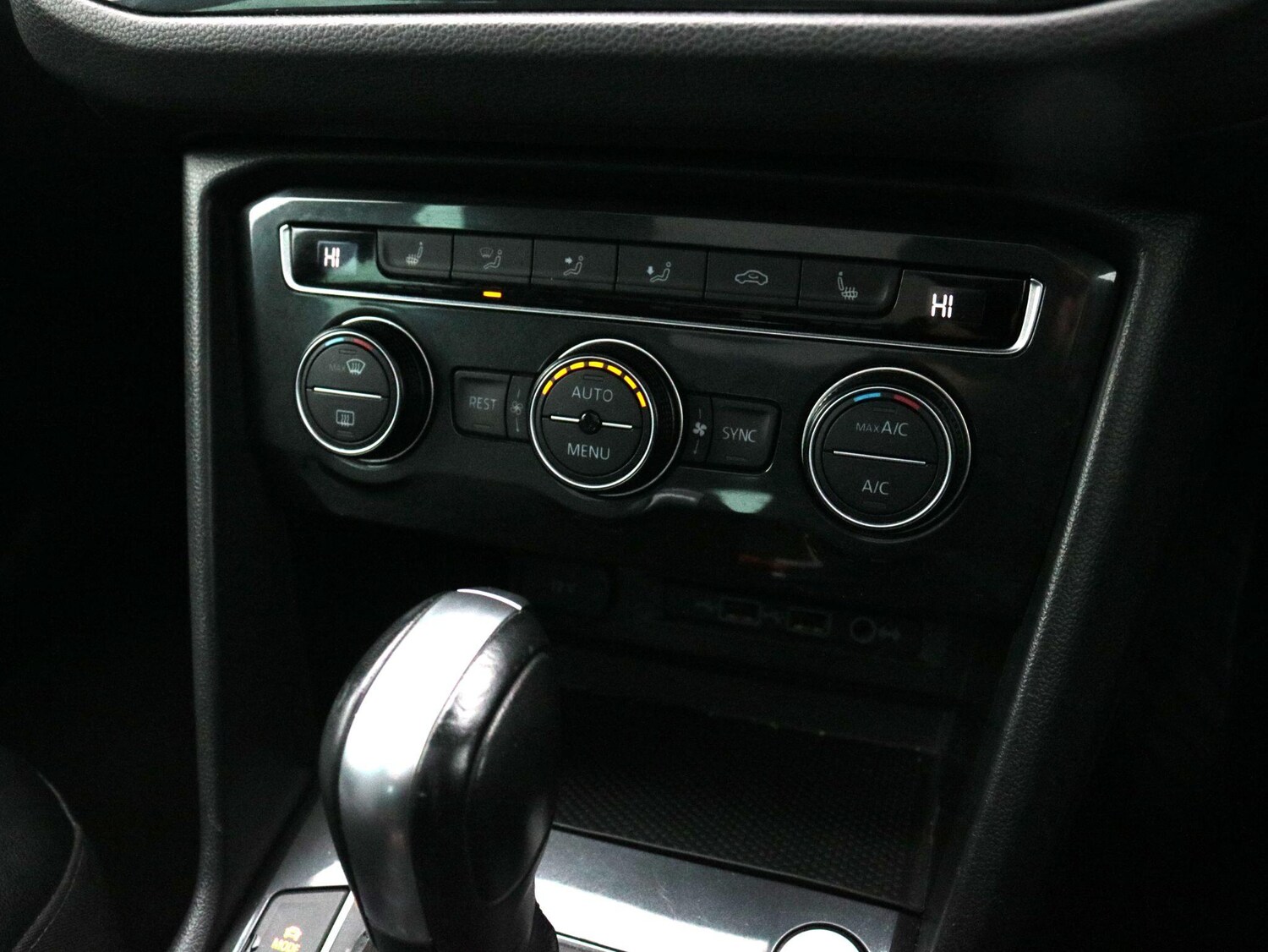 Used Volkswagen Tiguan 2020 for sale - 77109182: Photo 24