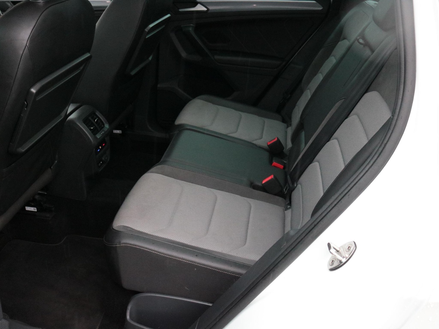 Used Volkswagen Tiguan 2020 for sale - 77109182: Photo 27