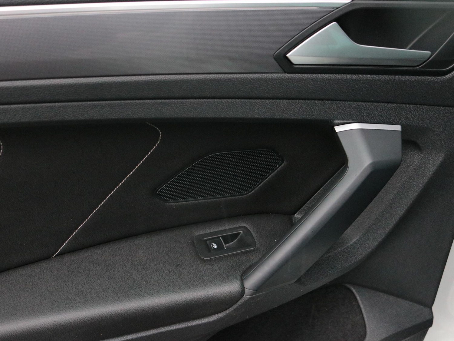 Used Volkswagen Tiguan 2020 for sale - 77109182: Photo 29