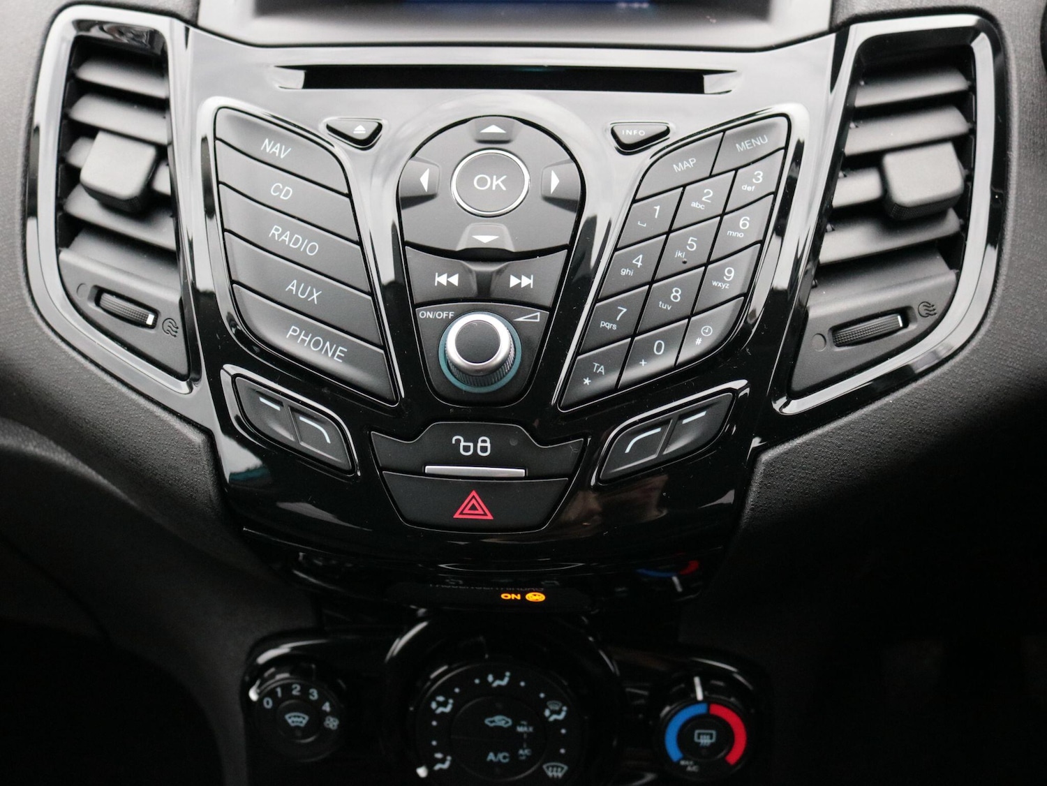 Used Ford Fiesta 2016 for sale - 76327187: Photo 20