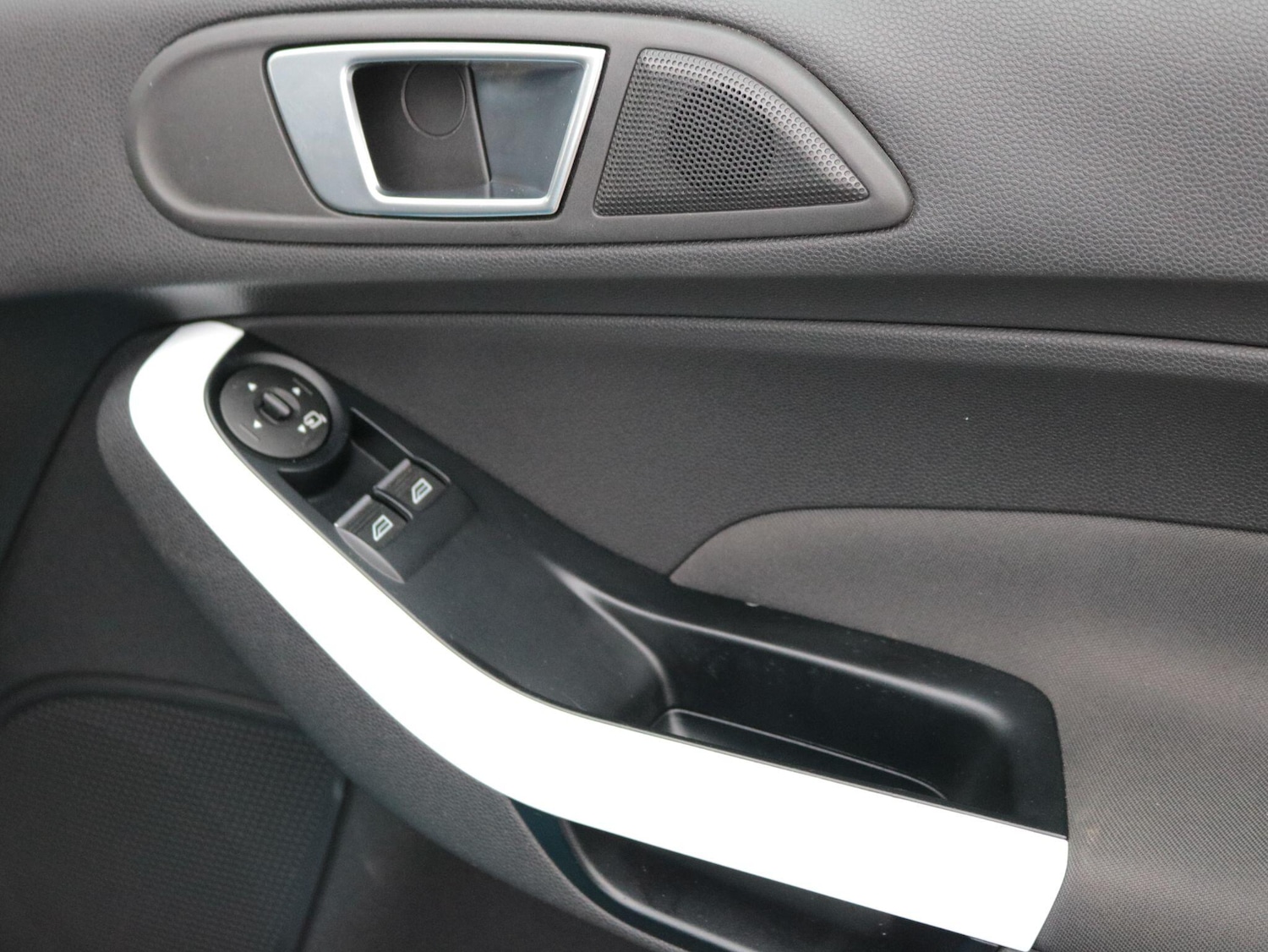 Used Ford Fiesta 2016 for sale - 76327187: Photo 26