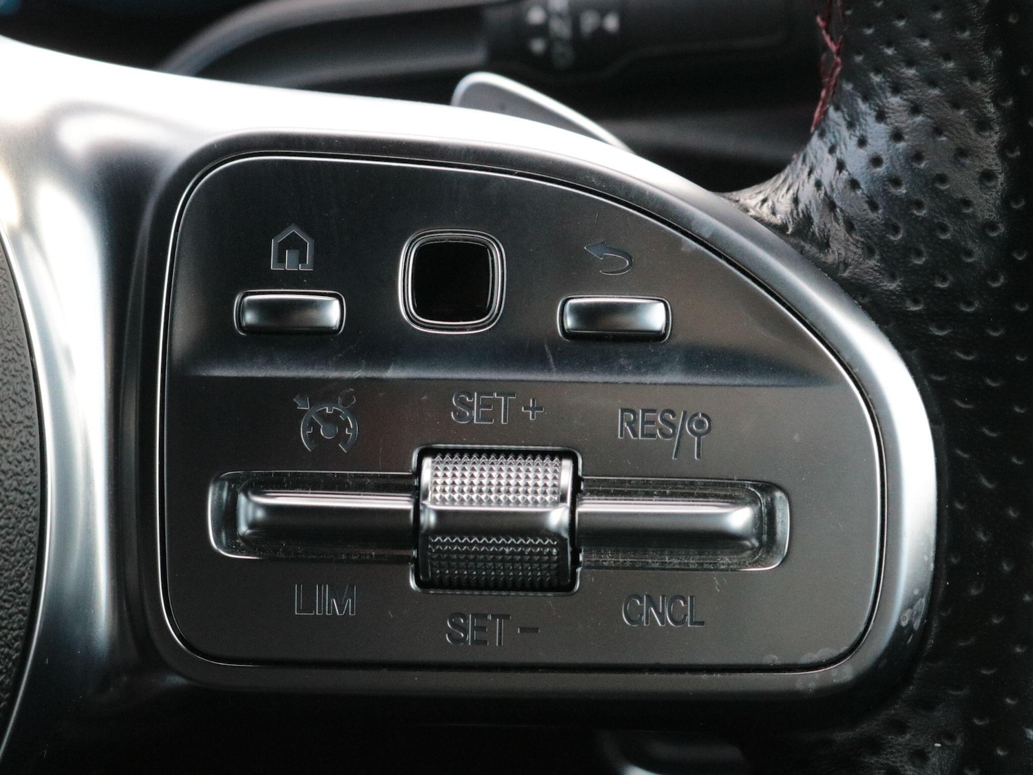 Used Mercedes-Benz A-Class 2018 for sale - 77091921: Photo 18