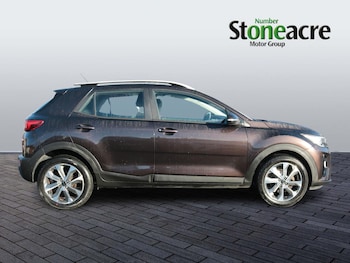 Used Kia Stonic 2018 for sale - 76995359: Photo