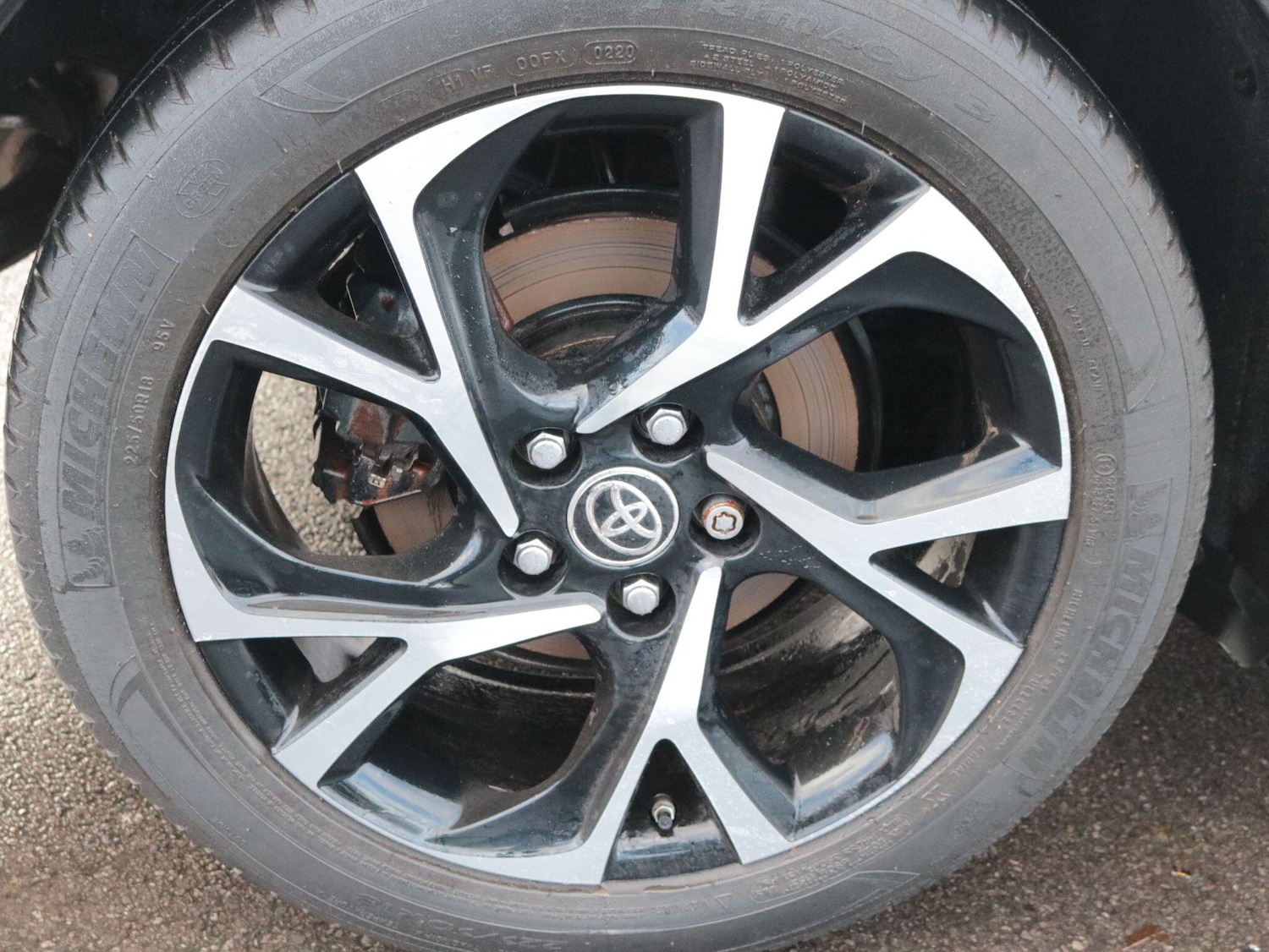 Used Toyota C-HR for sale - 77290980: Photo 12