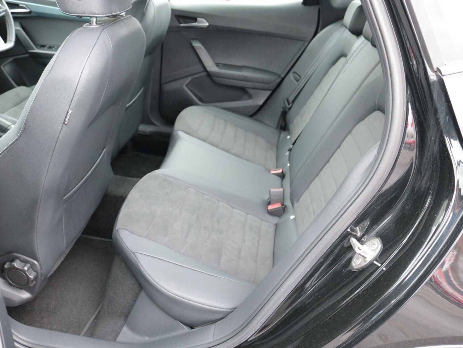 Used SEAT Arona 2023 for sale - 77909785: Photo 23