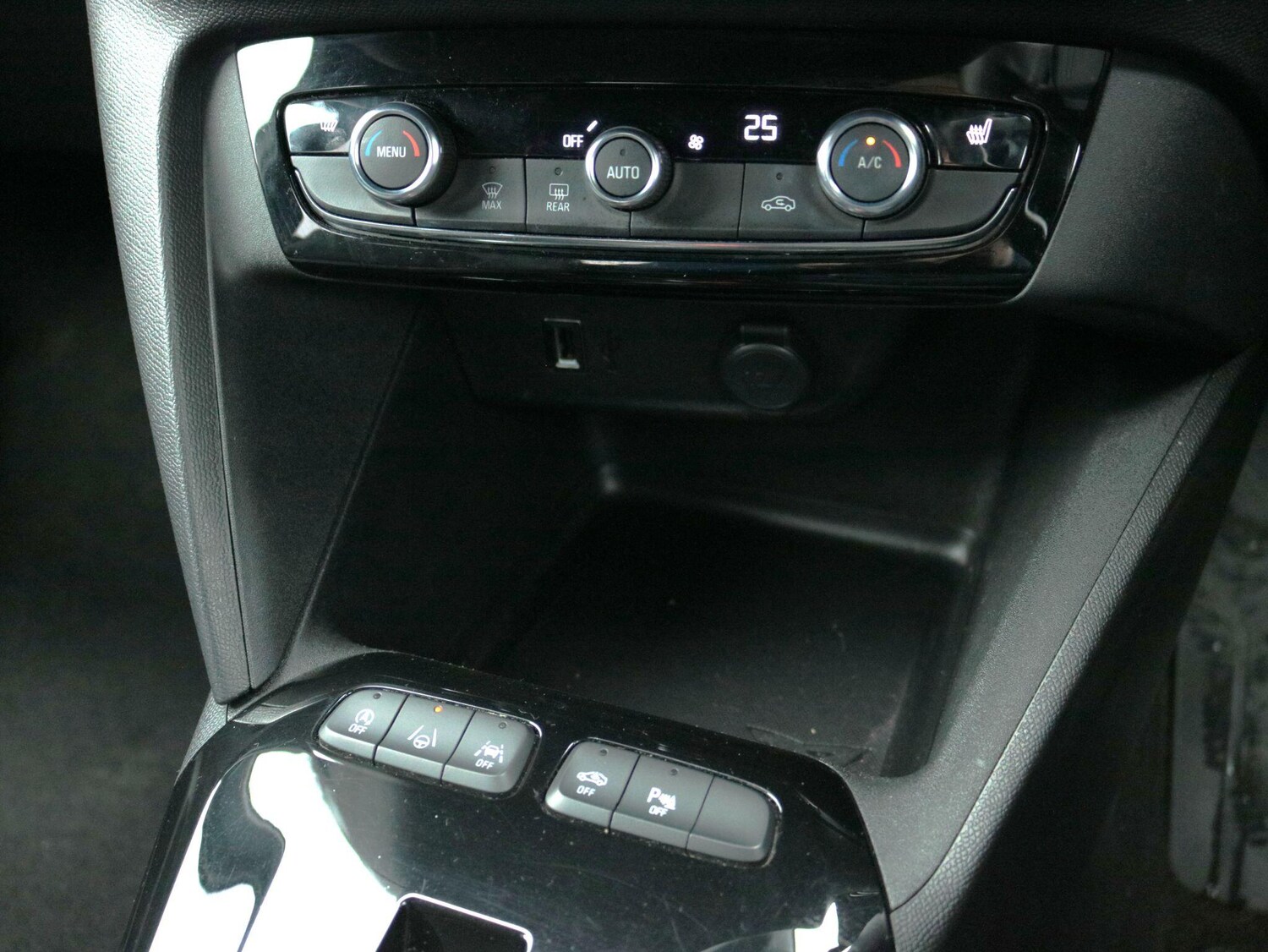 Used Vauxhall Corsa for sale - 77908967: Photo 21