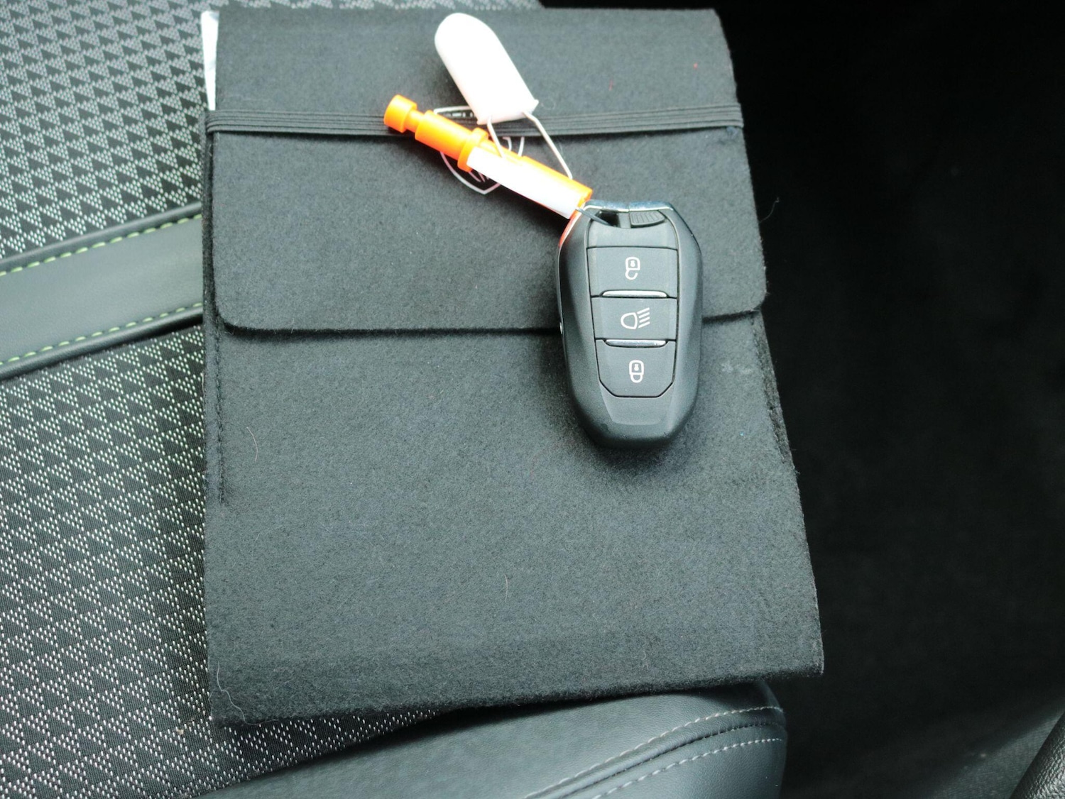 Used Peugeot 2008 2023 for sale - 77537241: Photo 33