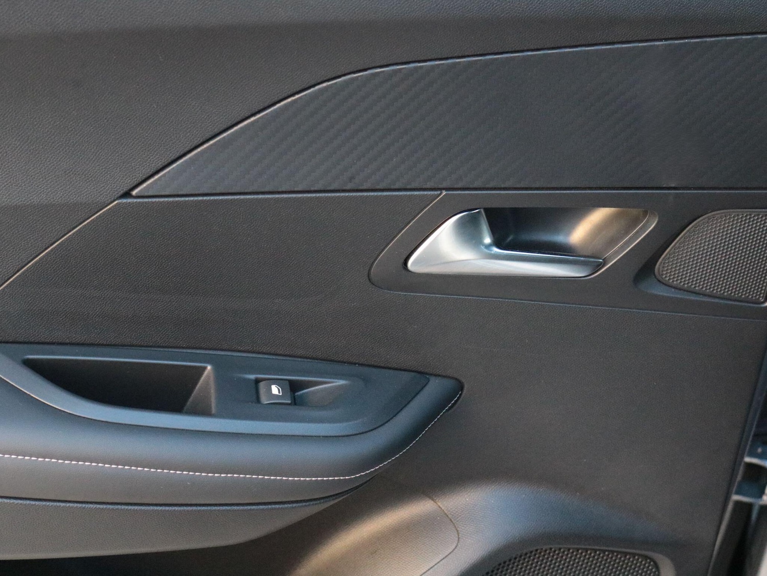 Used Peugeot 2008 2023 for sale - 77163643: Photo 25