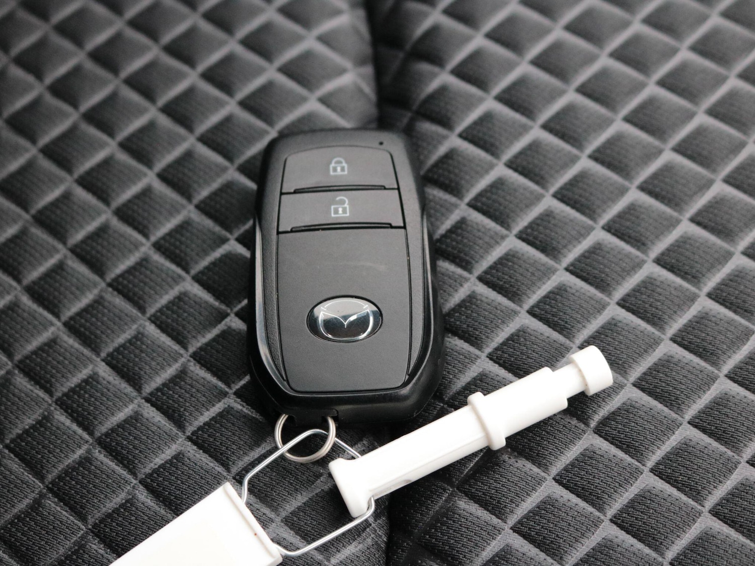 Used Mazda Mazda2 HYBRID 2025 for sale - 76913391: Photo 30