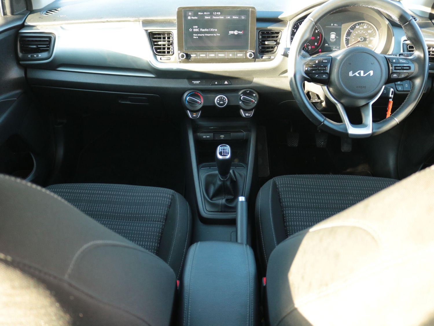 Used Kia Stonic 2023 for sale - 77190699: Photo 12