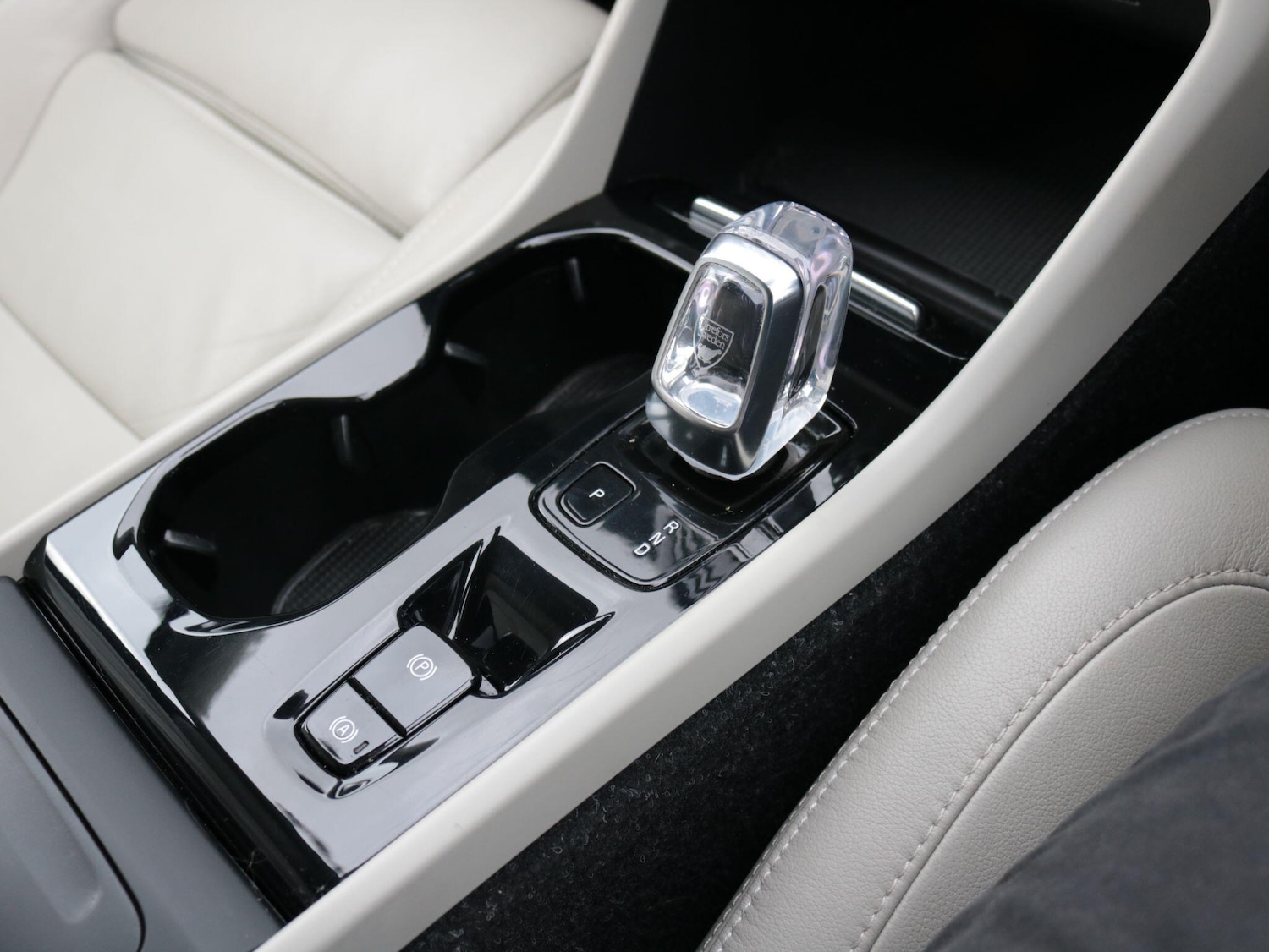 Used Volvo XC40 2019 for sale - 76432268: Photo 26