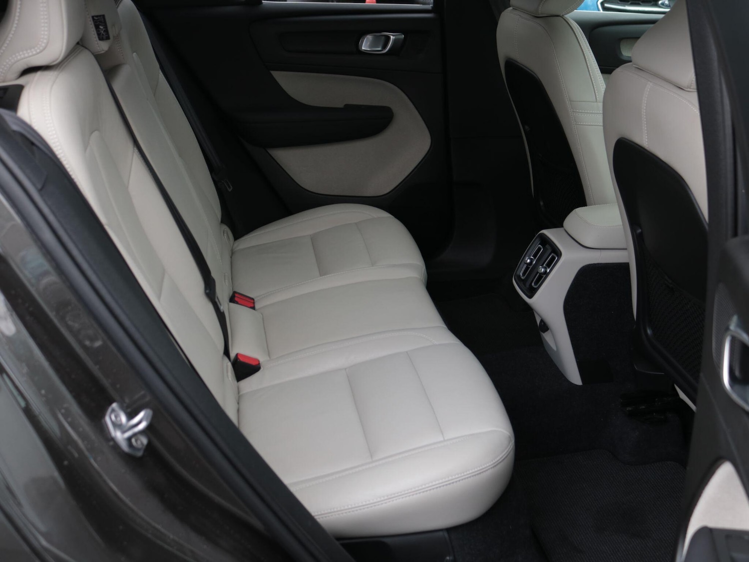 Used Volvo XC40 2019 for sale - 76432268: Photo 28