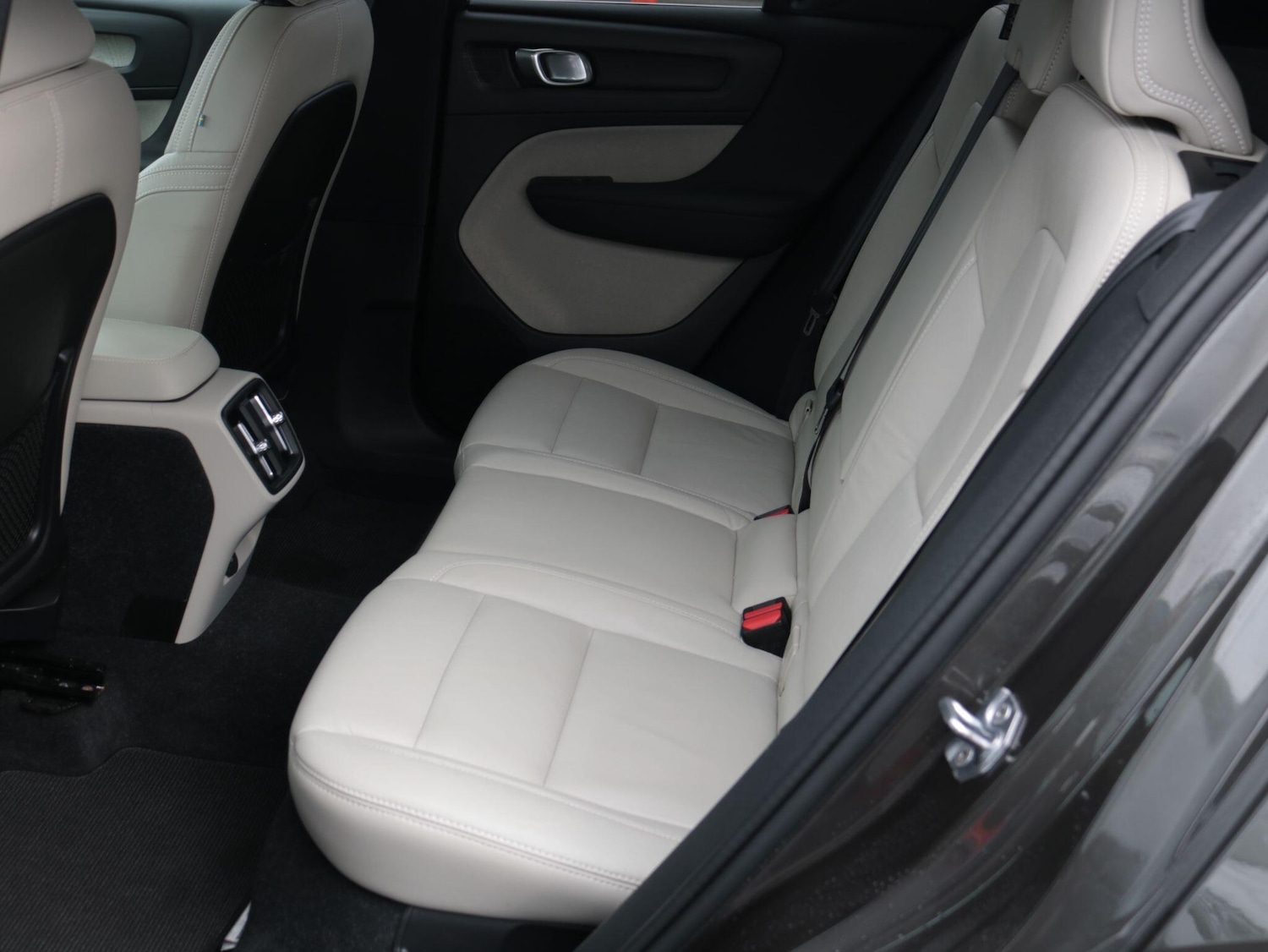 Used Volvo XC40 2019 for sale - 76432268: Photo 29