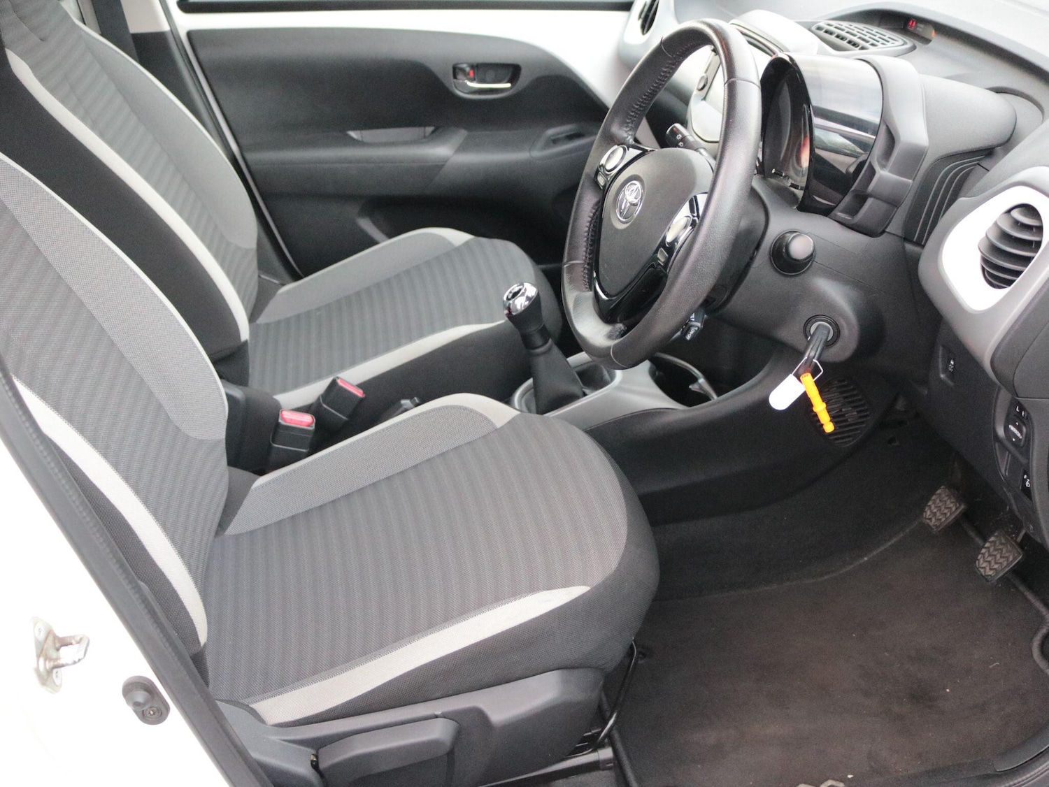 Used Toyota AYGO 2019 for sale - 77229603: Photo 13