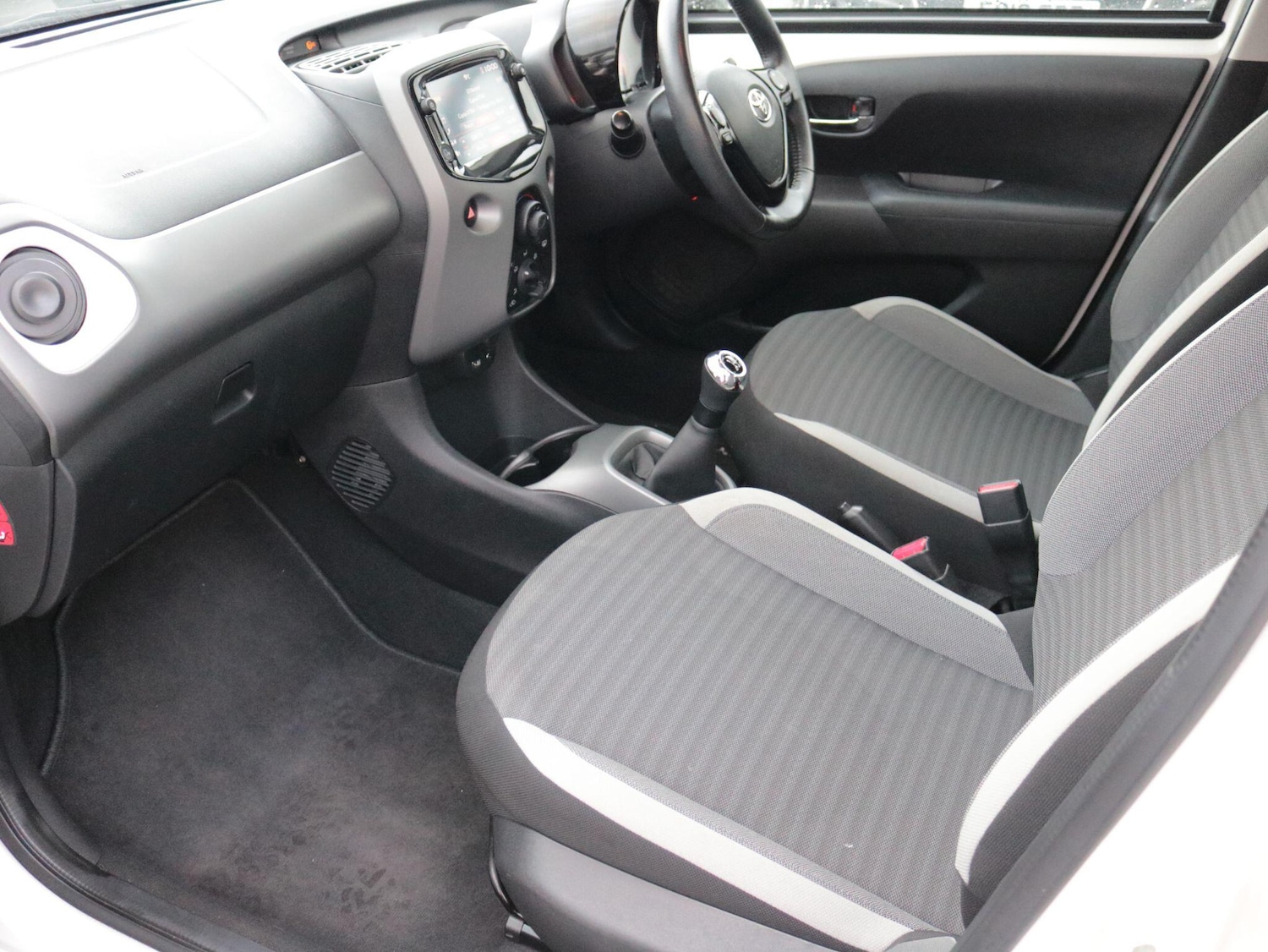 Used Toyota AYGO 2019 for sale - 77229603: Photo 15