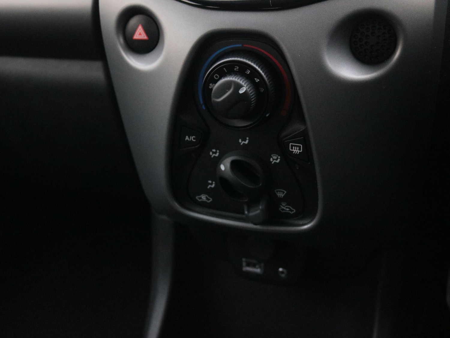 Used Toyota AYGO 2019 for sale - 77229603: Photo 22