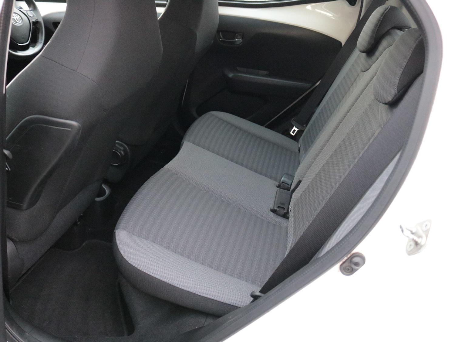 Used Toyota AYGO 2019 for sale - 77229603: Photo 25