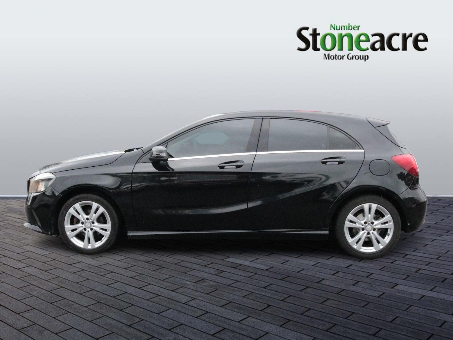 Used Mercedes-Benz A-Class 2017 for sale - 77564820: Photo 8