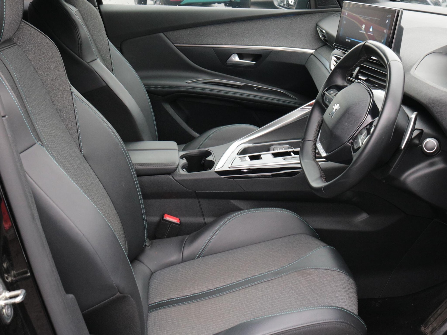 Used Peugeot 3008 2023 for sale - 76990094: Photo 13