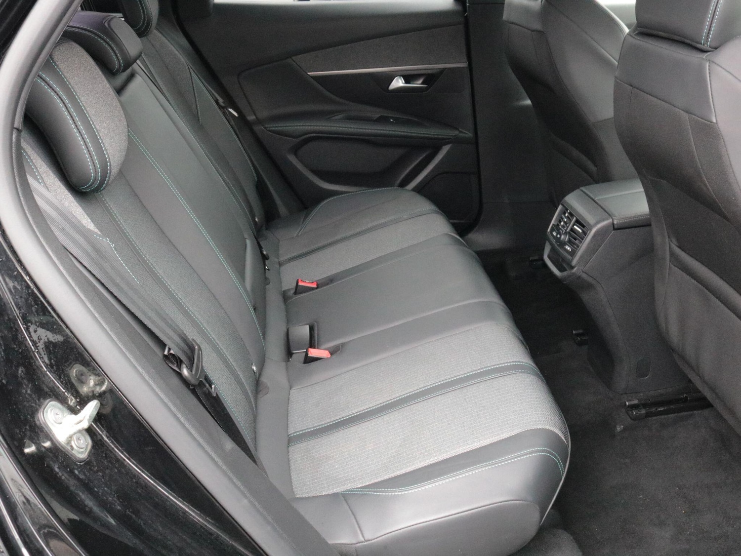 Used Peugeot 3008 2023 for sale - 76990094: Photo 26