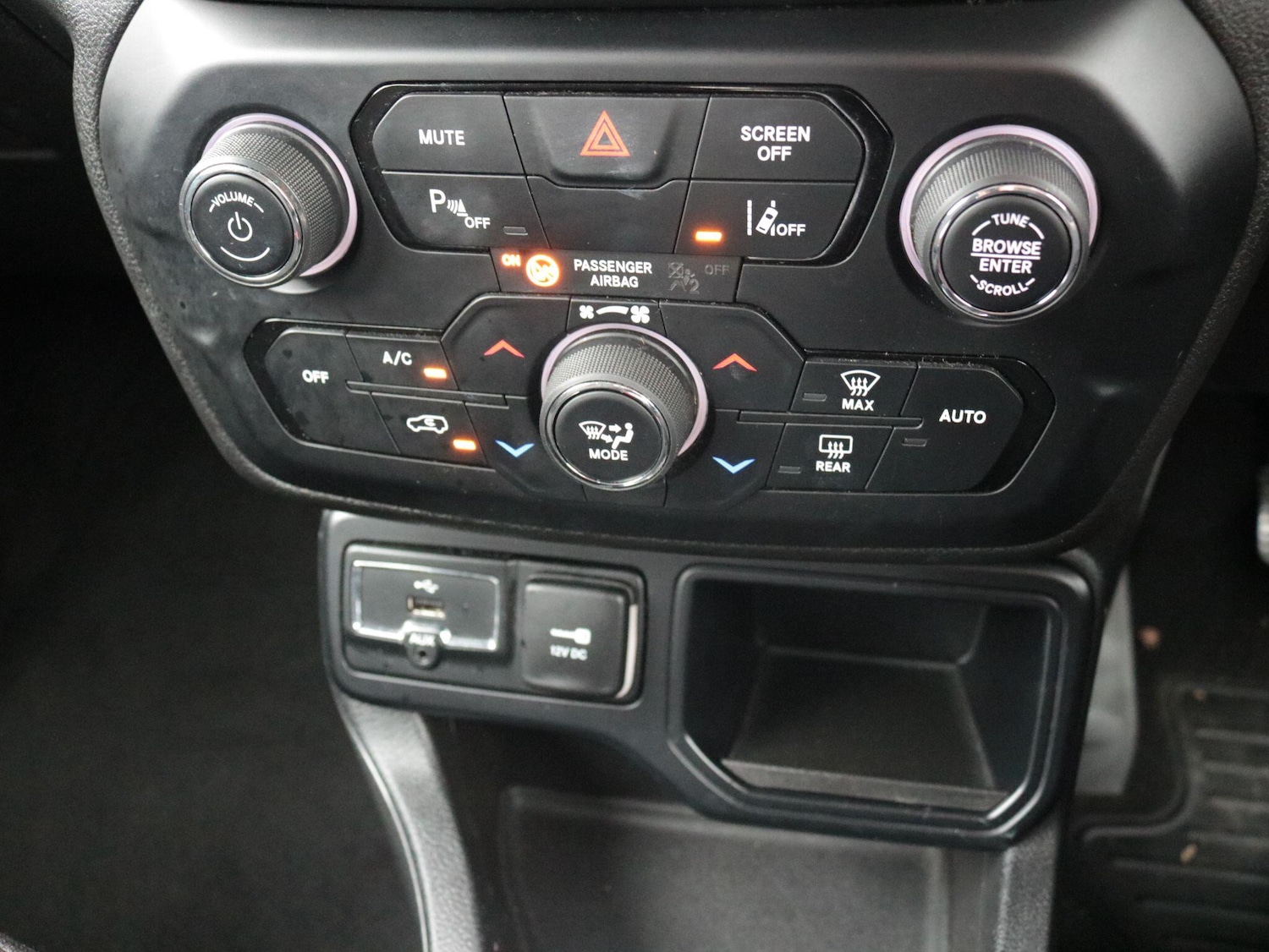 Used Jeep Renegade 2019 for sale - 76327085: Photo 23