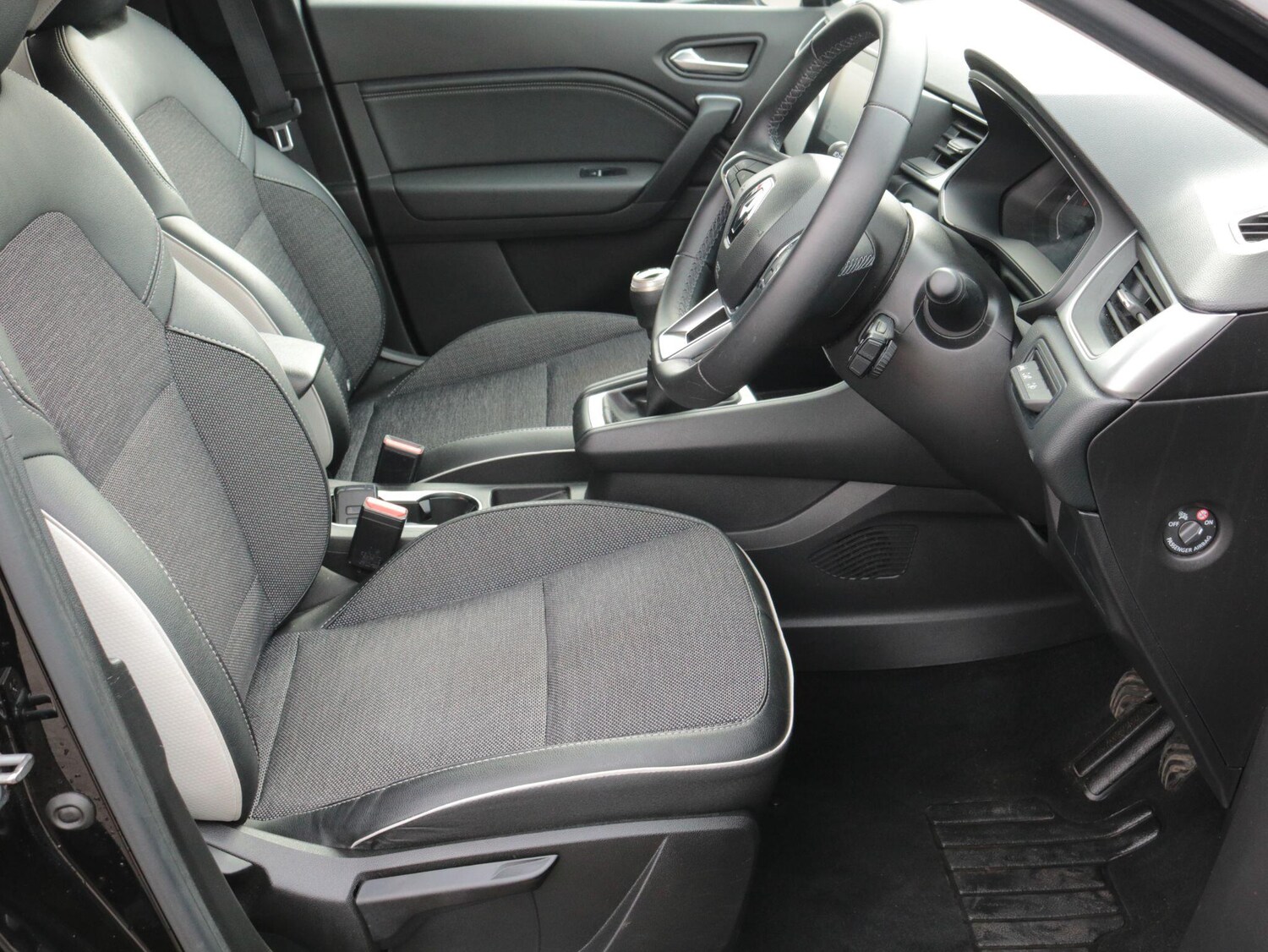 Used Renault Captur for sale - 78215007: Photo 14