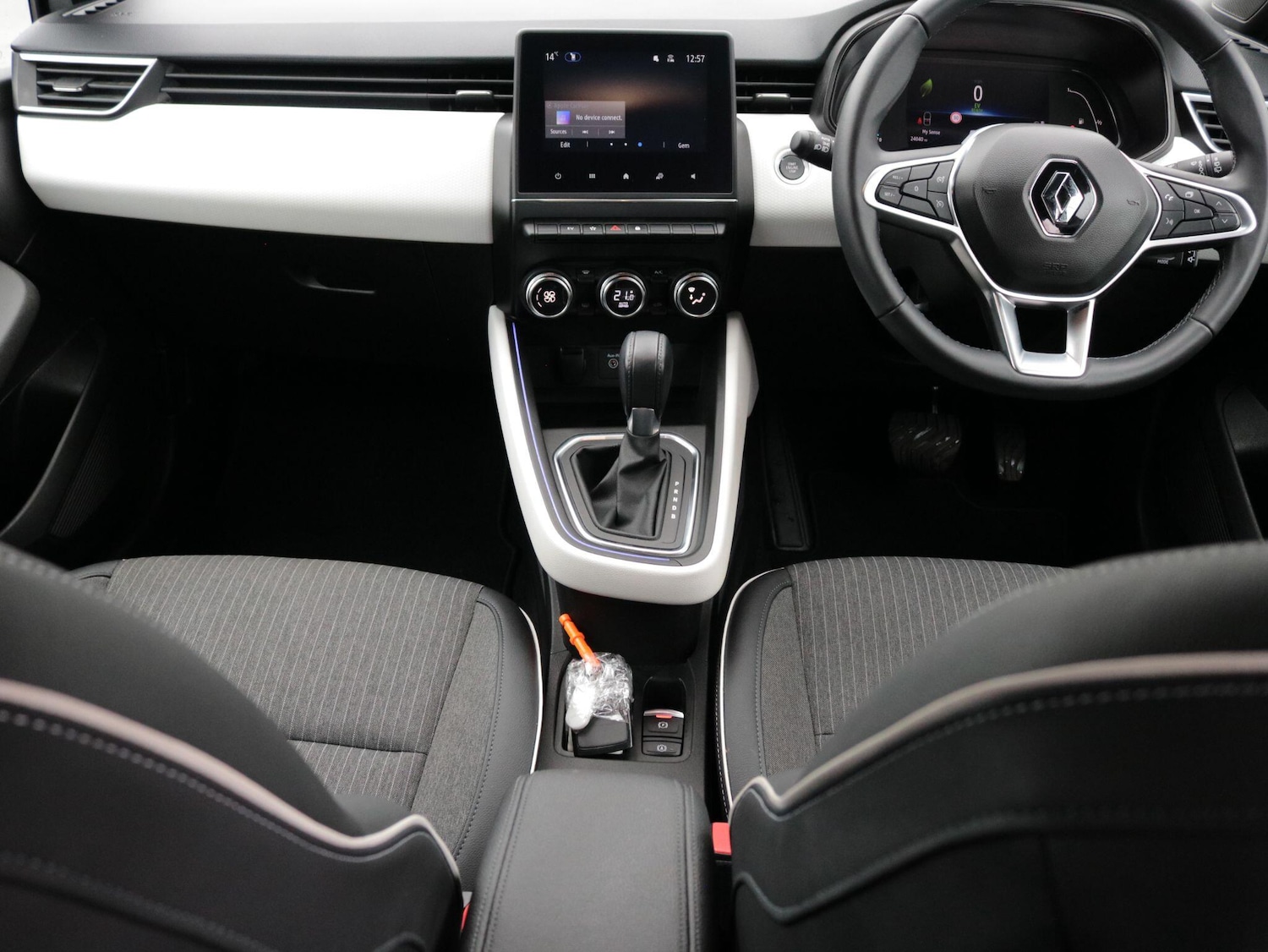 Used Renault Clio for sale - 76728867: Photo 14