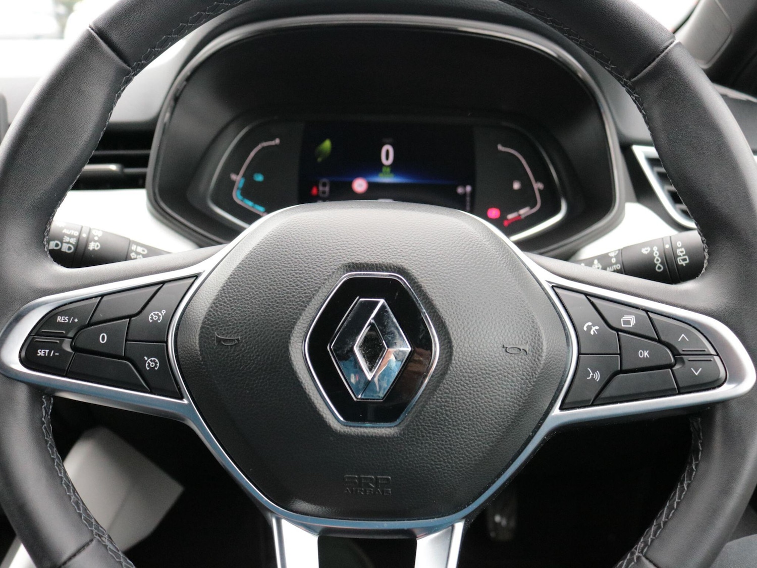 Used Renault Clio for sale - 76728867: Photo 17