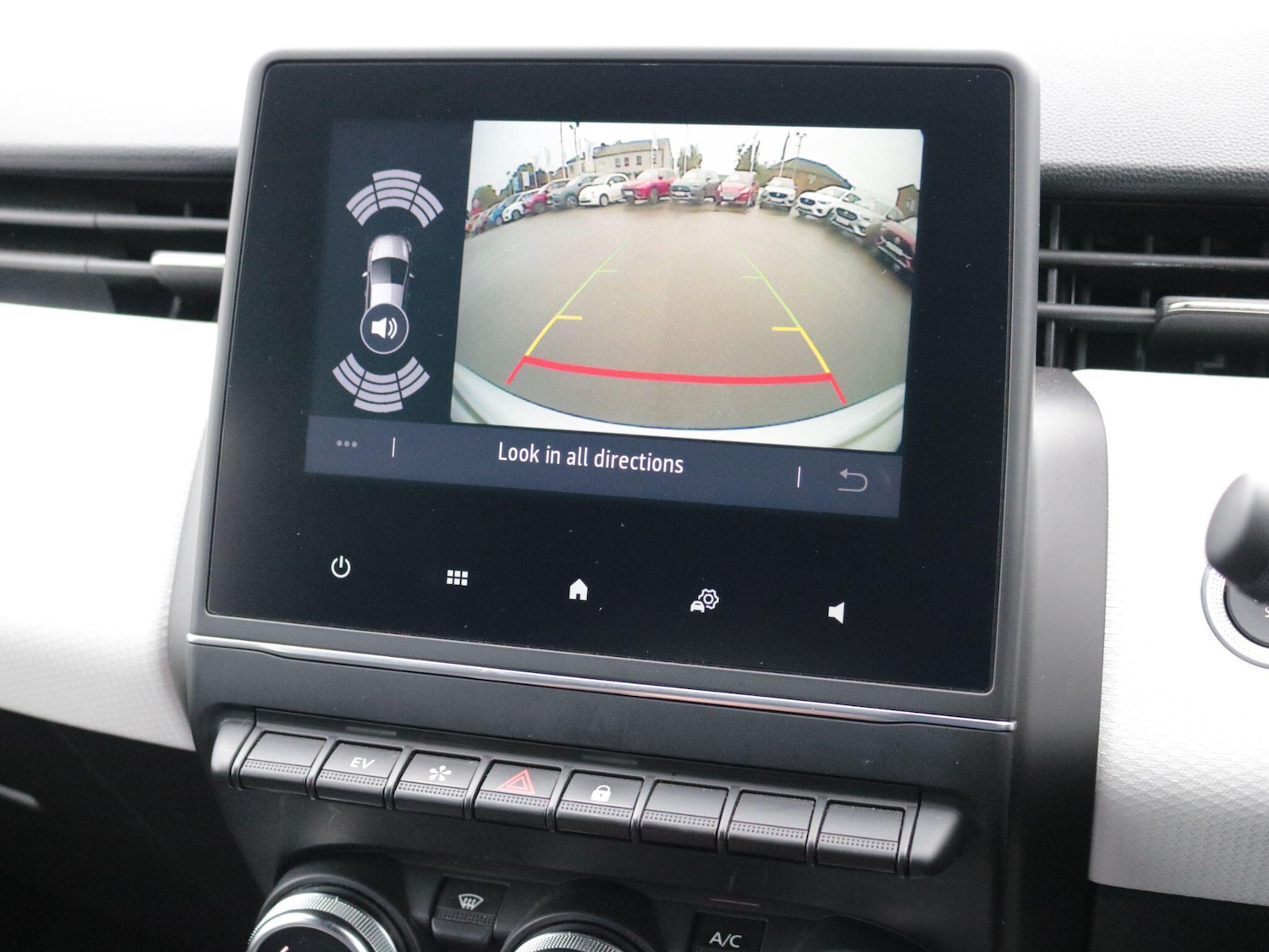 Used Renault Clio for sale - 76728867: Photo 20