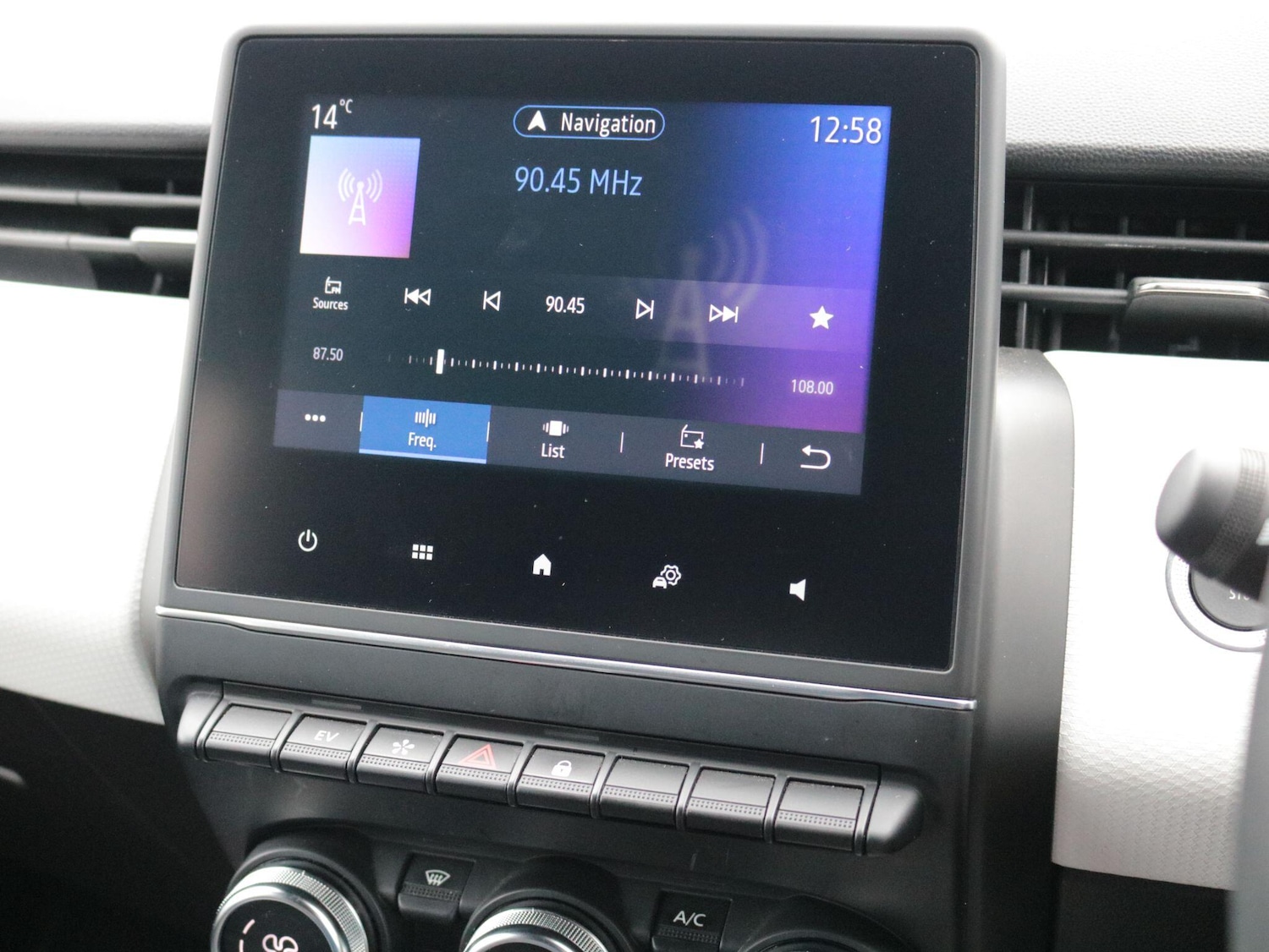 Used Renault Clio for sale - 76728867: Photo 21