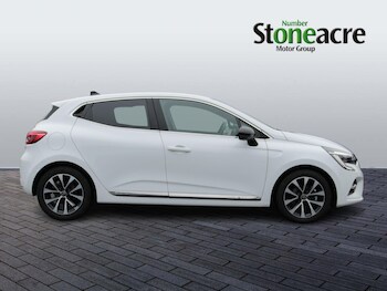 Used Renault Clio 2023 for sale - 76728867: Photo