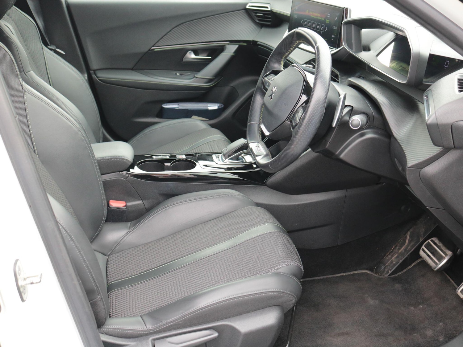 Used Peugeot 2008 2020 for sale - 77993972: Photo 13