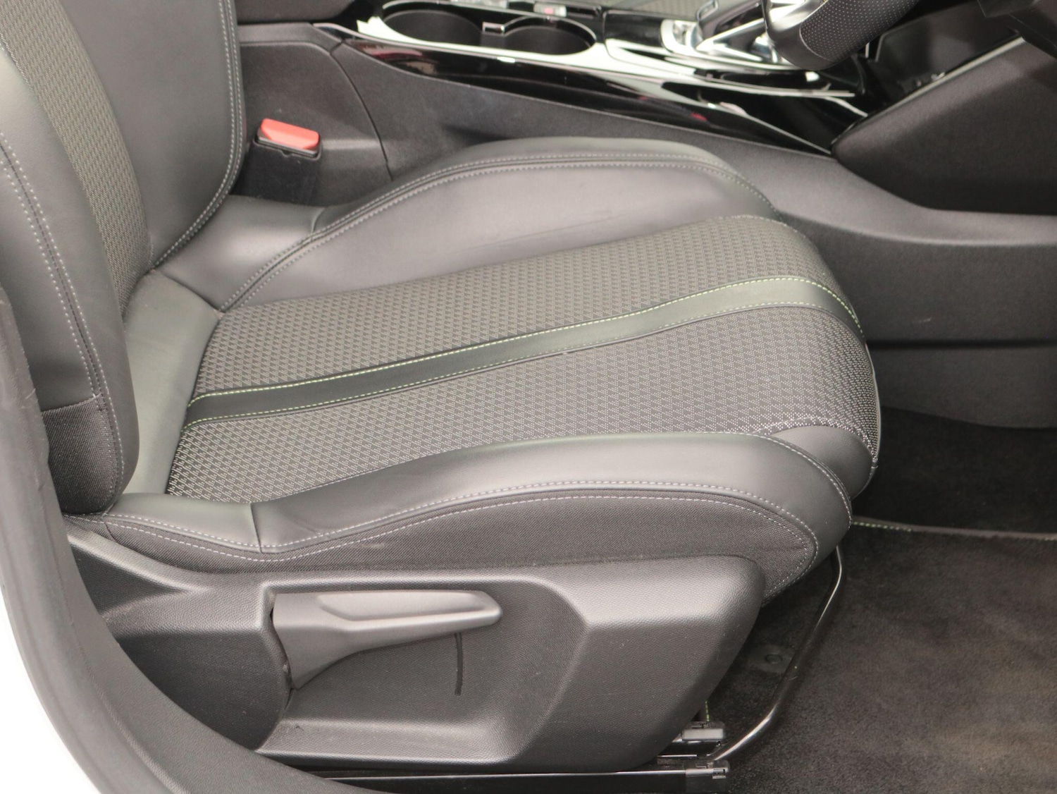 Used Peugeot 2008 2020 for sale - 77993972: Photo 31