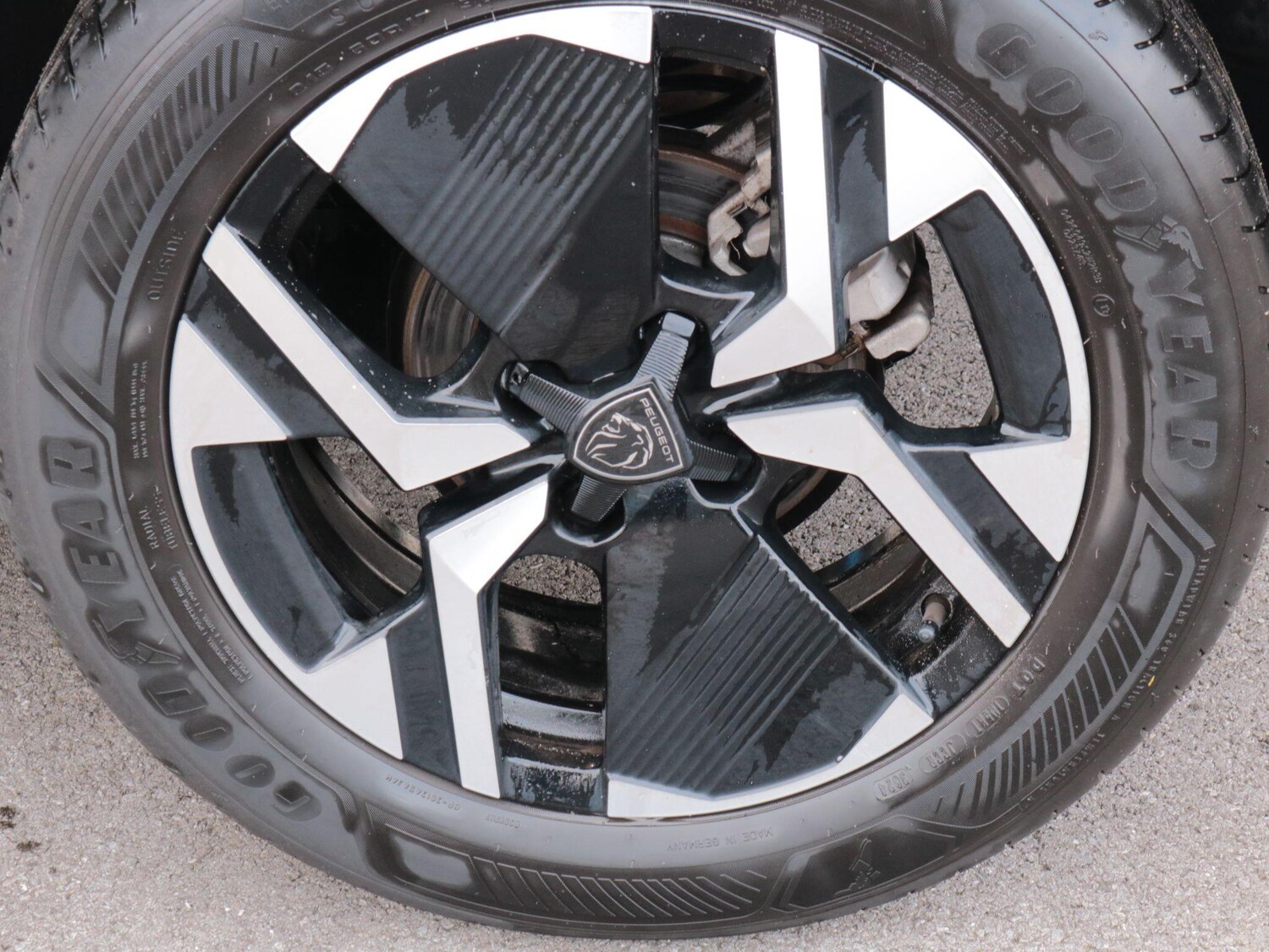 Used Peugeot 2008 2024 for sale - 77723401: Photo 11