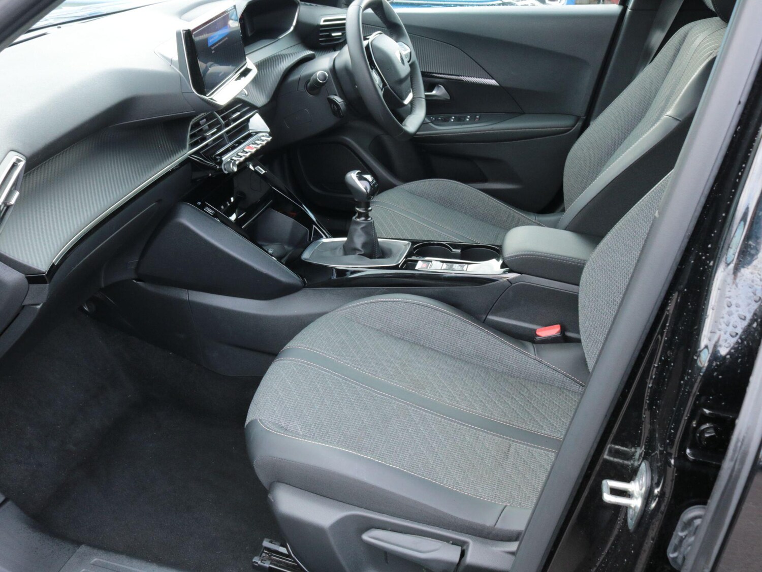 Used Peugeot 2008 2024 for sale - 77723401: Photo 15