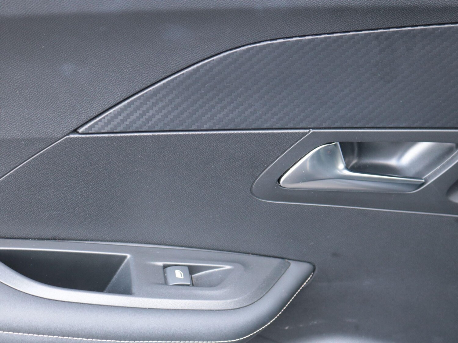 Used Peugeot 2008 2024 for sale - 77723401: Photo 27