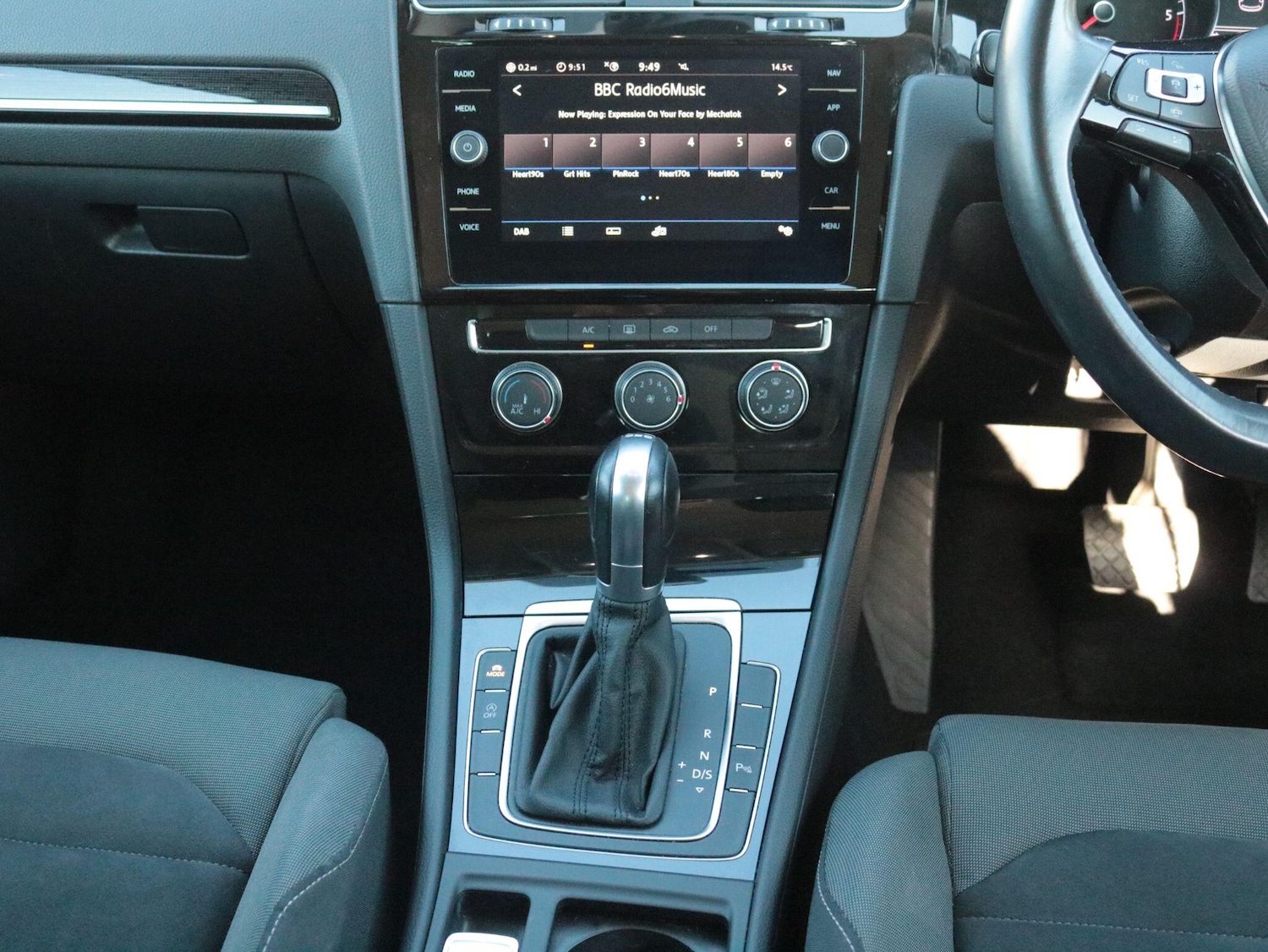 Used Volkswagen Golf 2019 for sale - 76238583: Photo 22