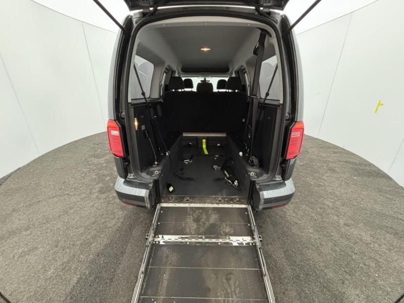 Used Volkswagen Caddy Maxi Life 2018 for sale - 76743579: Photo 2