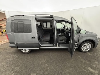 Used Volkswagen Caddy Maxi Life 2018 for sale - 76743579: Photo