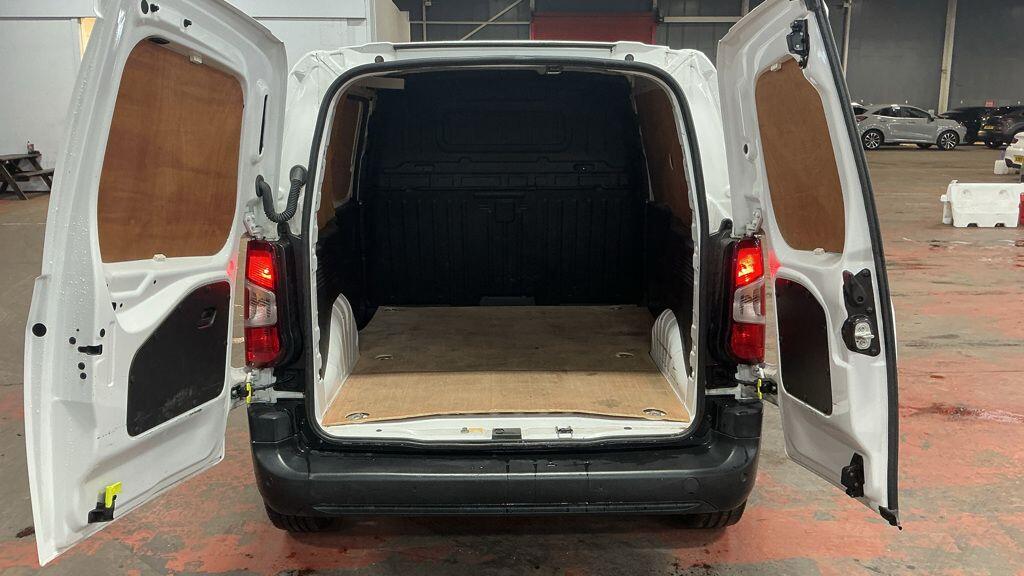 Used Vauxhall Combo 2021 for sale - 76728183: Photo 4