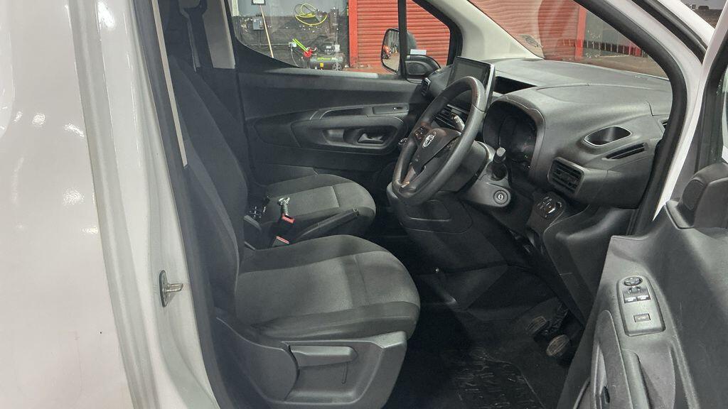 Used Vauxhall Combo 2021 for sale - 76728183: Photo 5